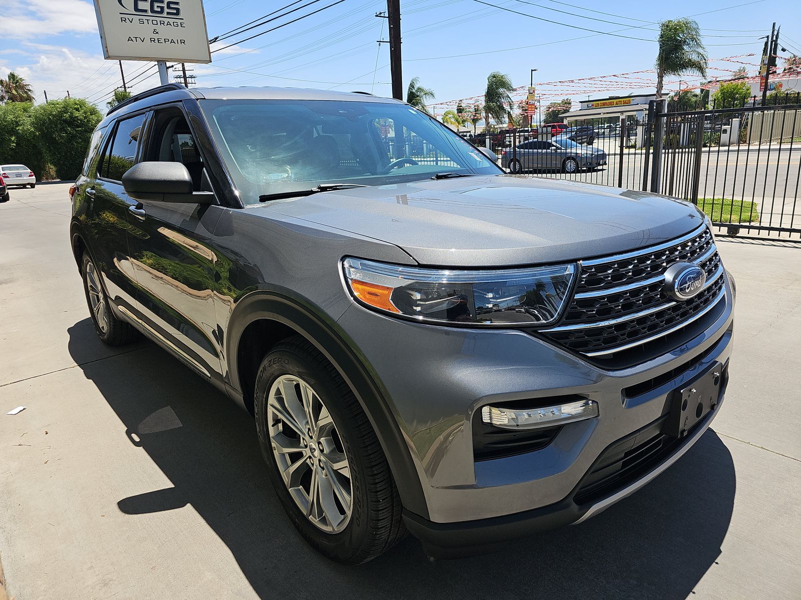 FORD EXPLORER - 4