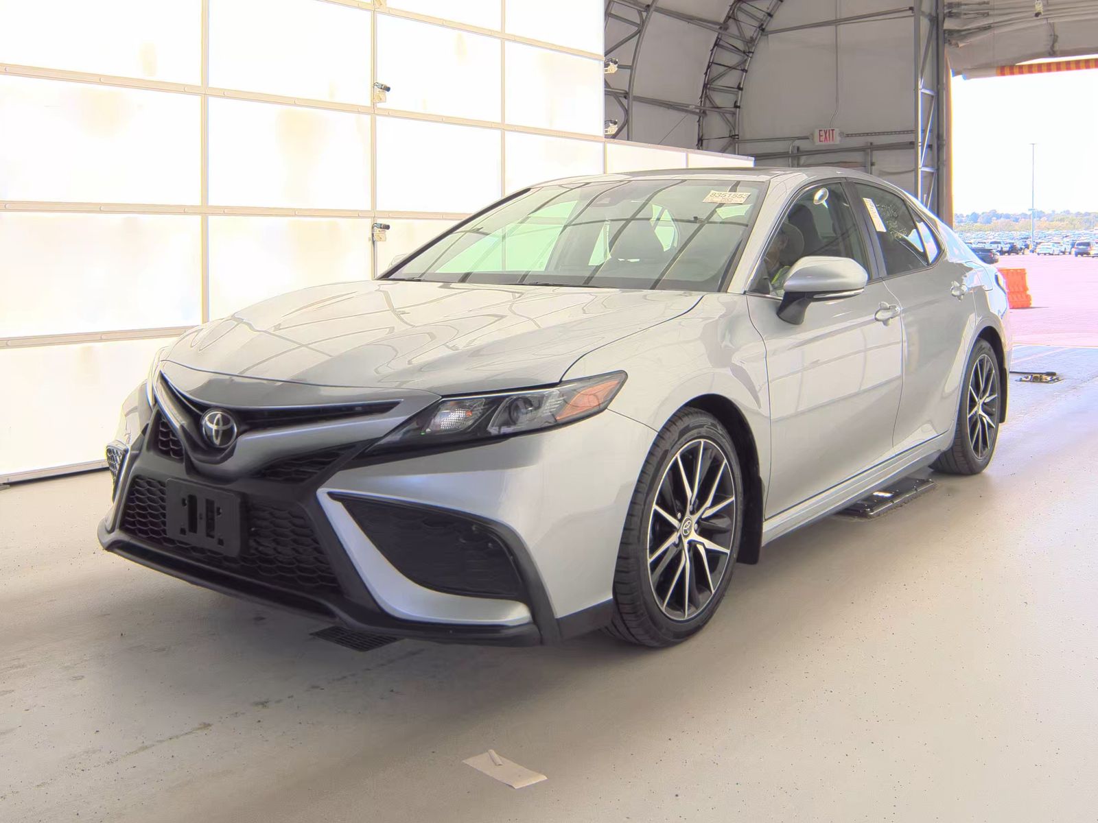 TOYOTA CAMRY - 1