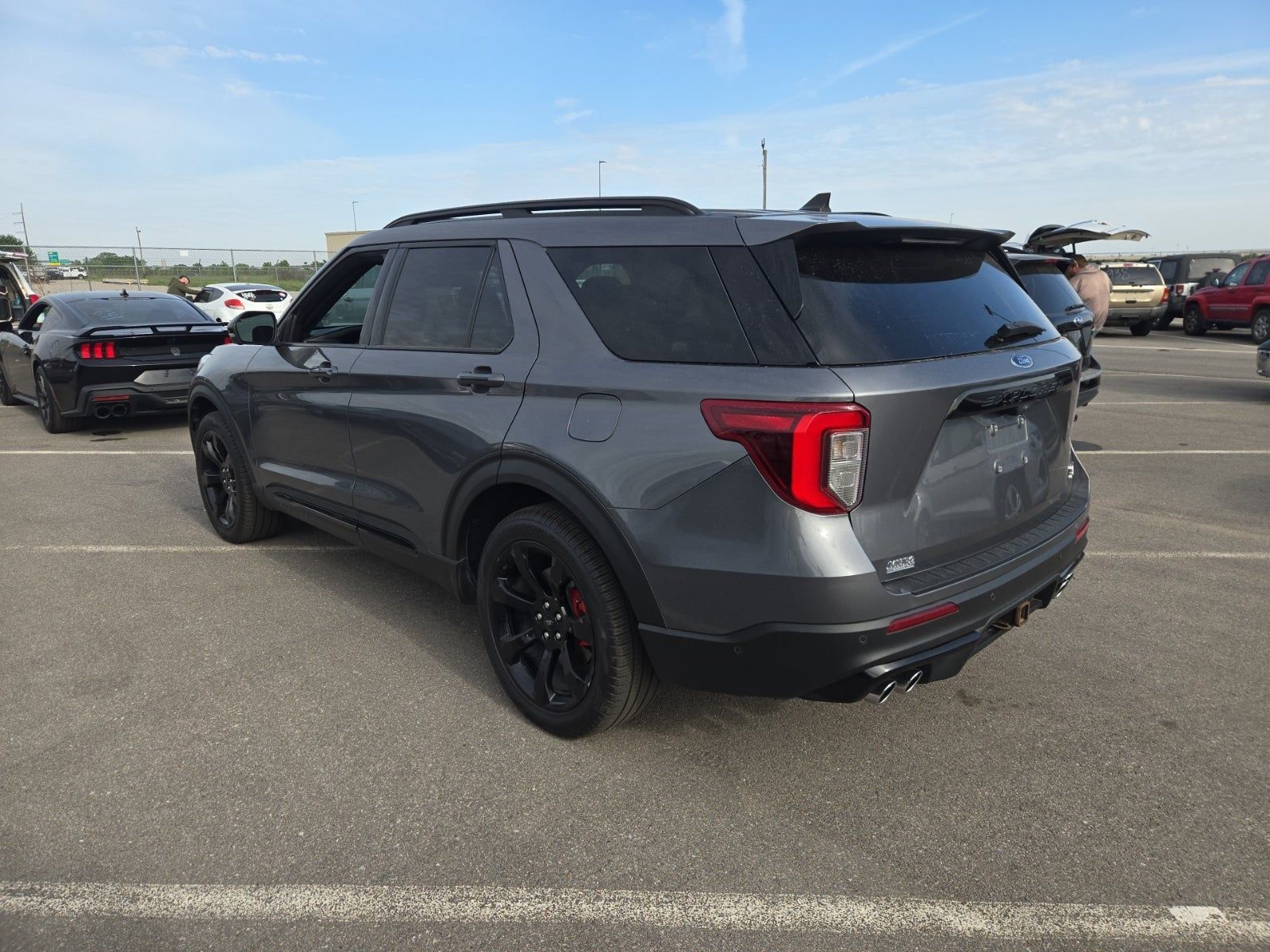 FORD EXPLORER - 4