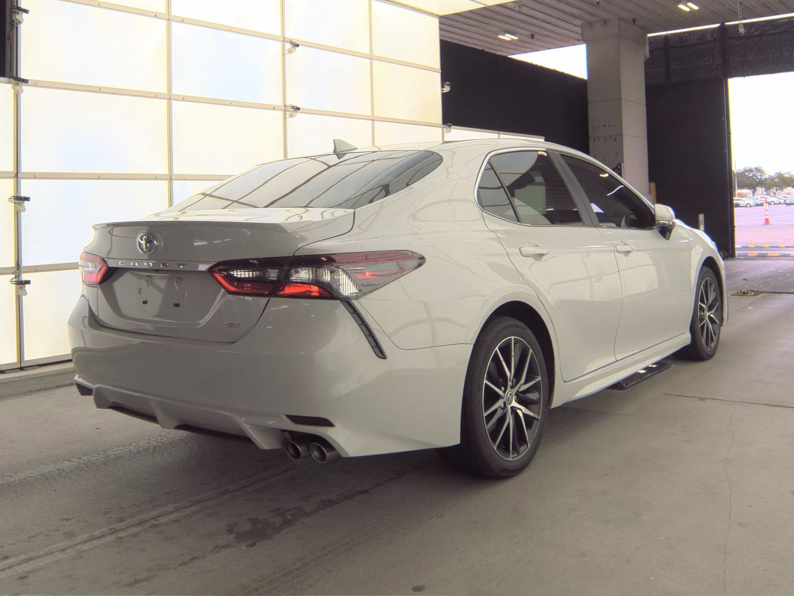 TOYOTA CAMRY - 6