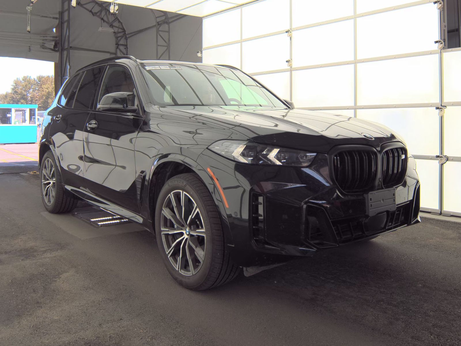 2026 BMW X5 M60i xDrive AWD