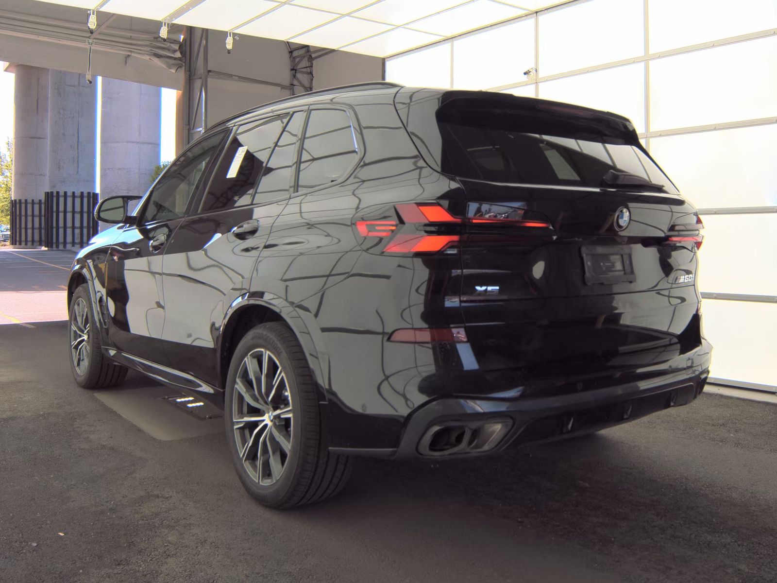 2026 BMW X5 M60i xDrive AWD