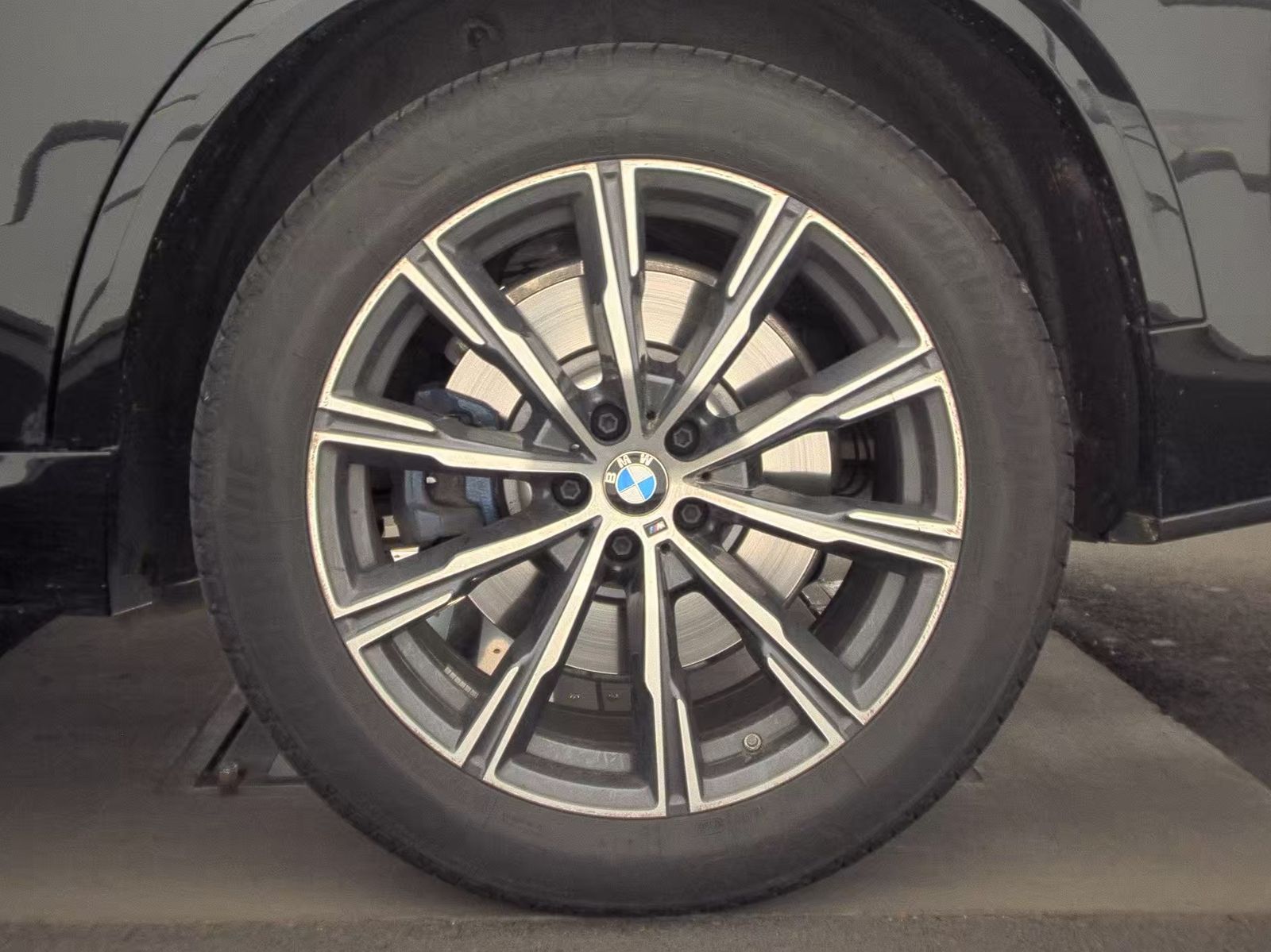 2026 BMW X5 M60i xDrive AWD