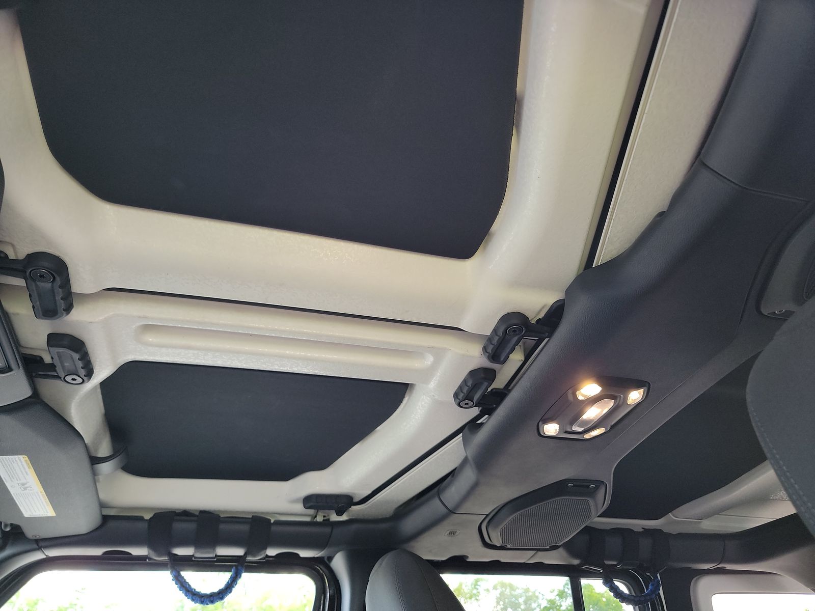 2023 Jeep Wrangler 4xe Willys AWD