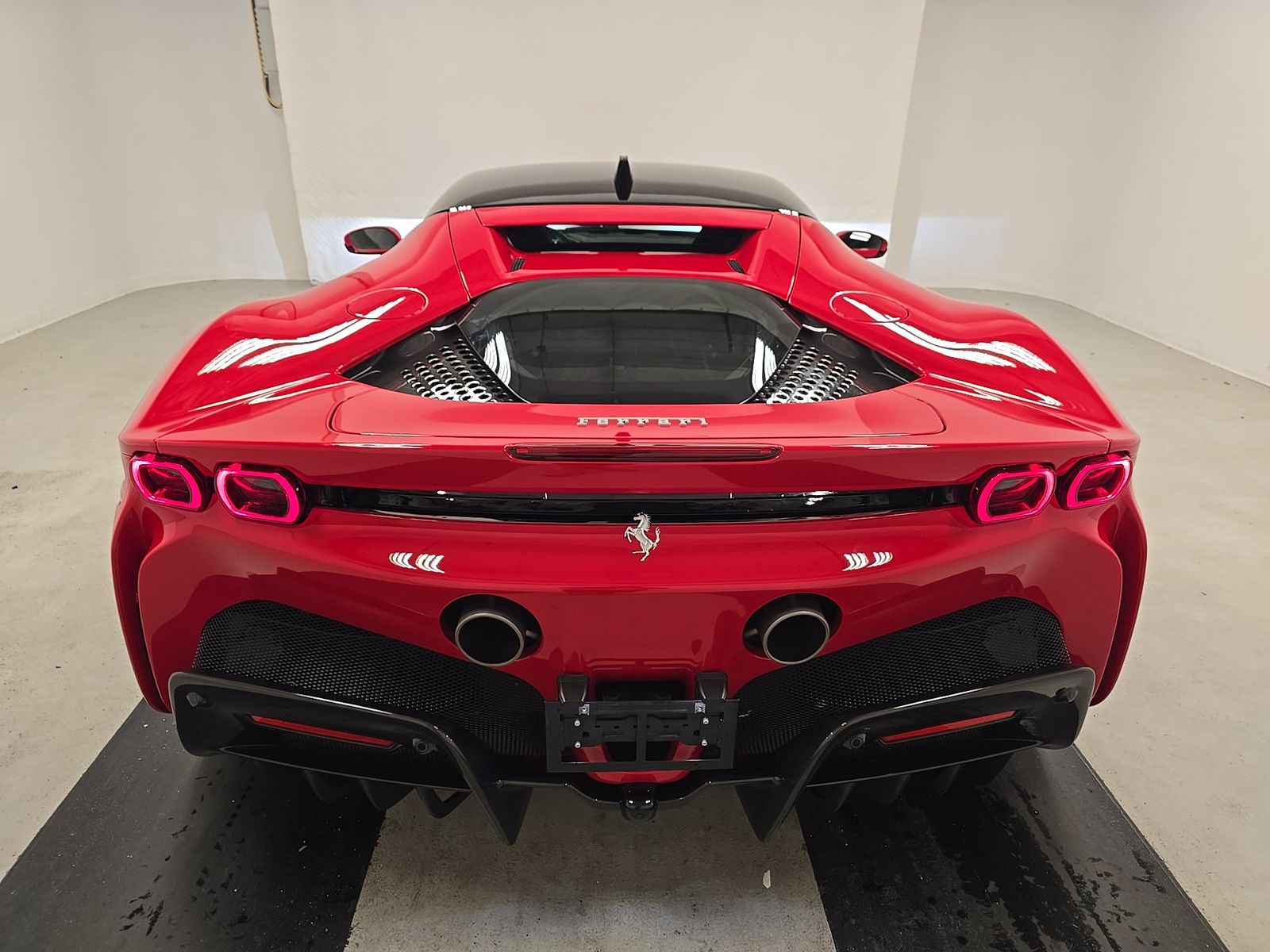 2023 Ferrari SF90 Stradale Base AWD