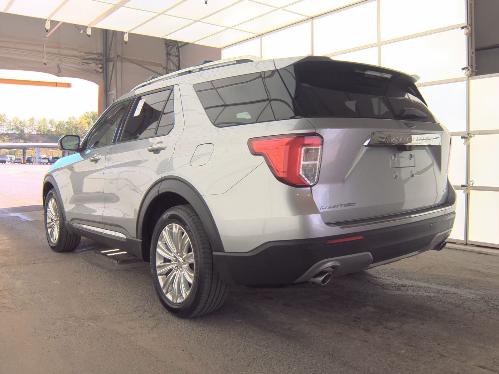 FORD EXPLORER - 9