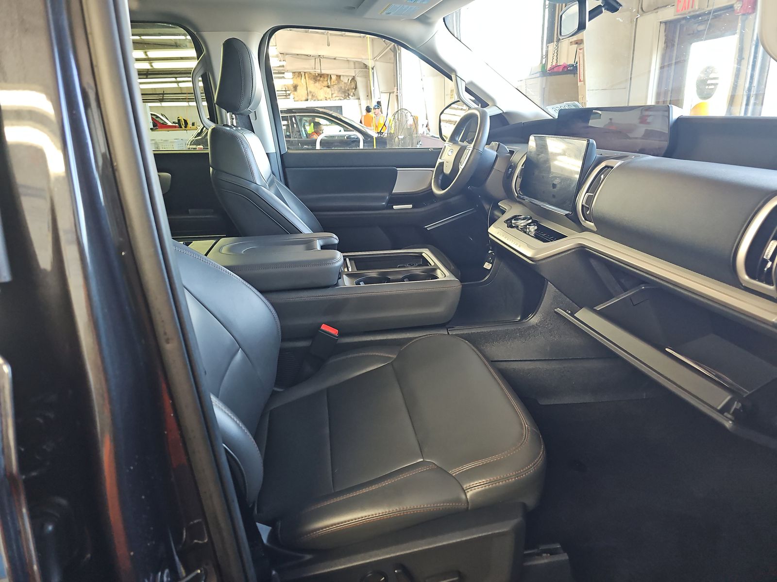 FORD EXPEDITION - 3