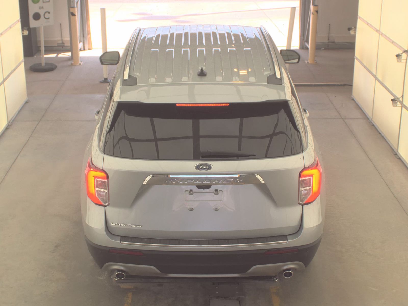FORD EXPLORER - 7