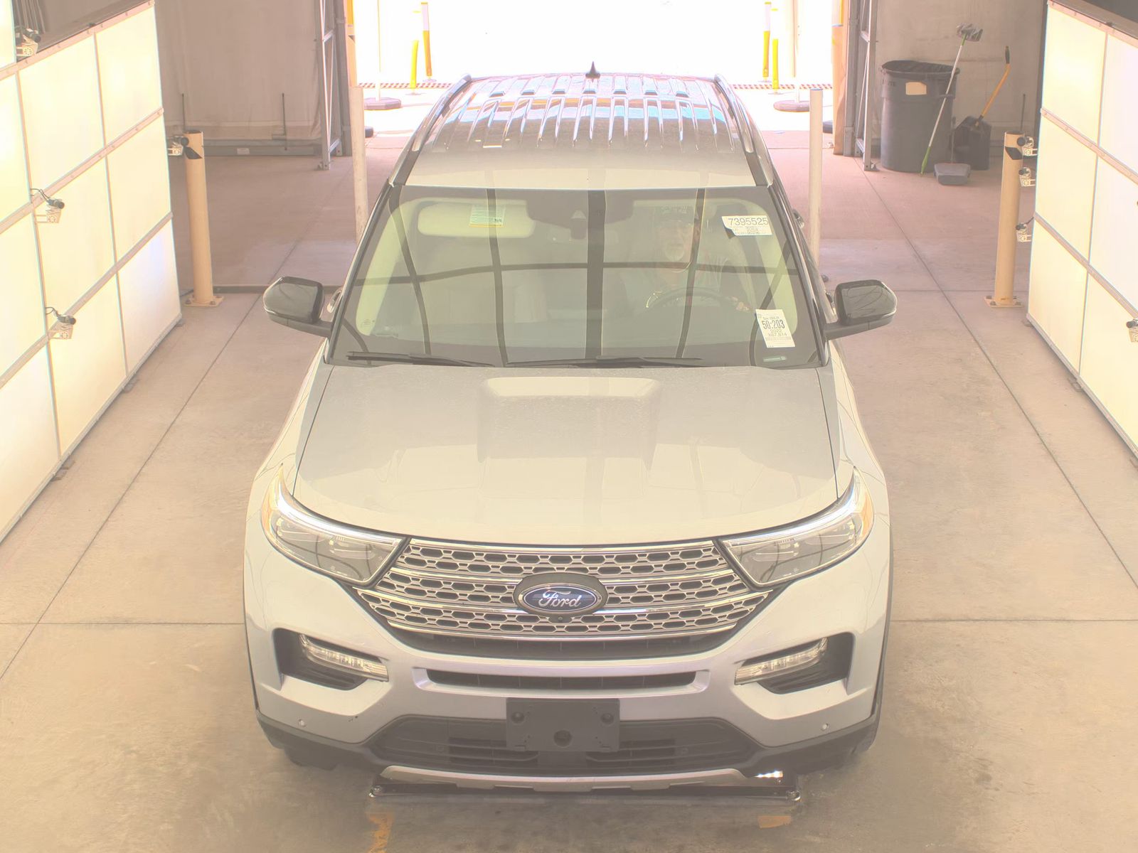 FORD EXPLORER - 3