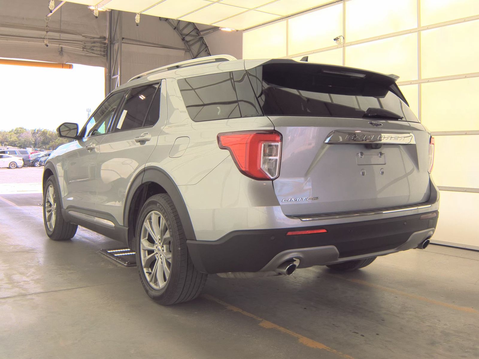 FORD EXPLORER - 9