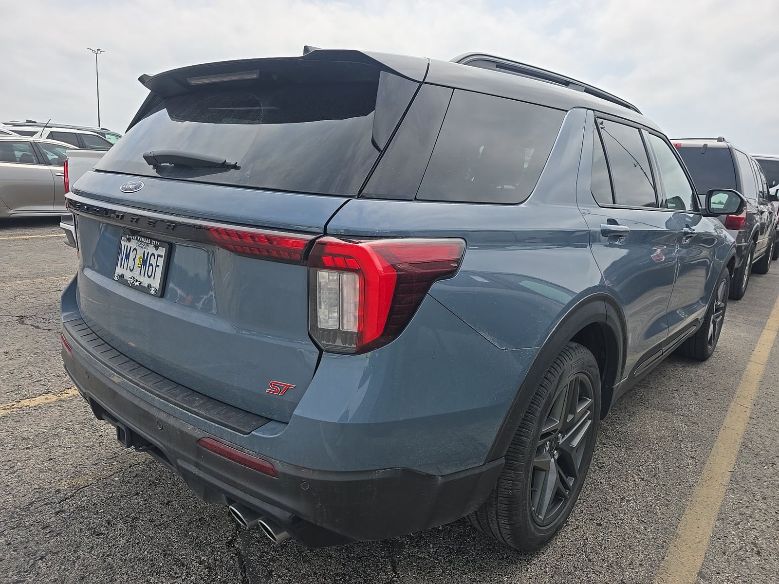 FORD EXPLORER - 5