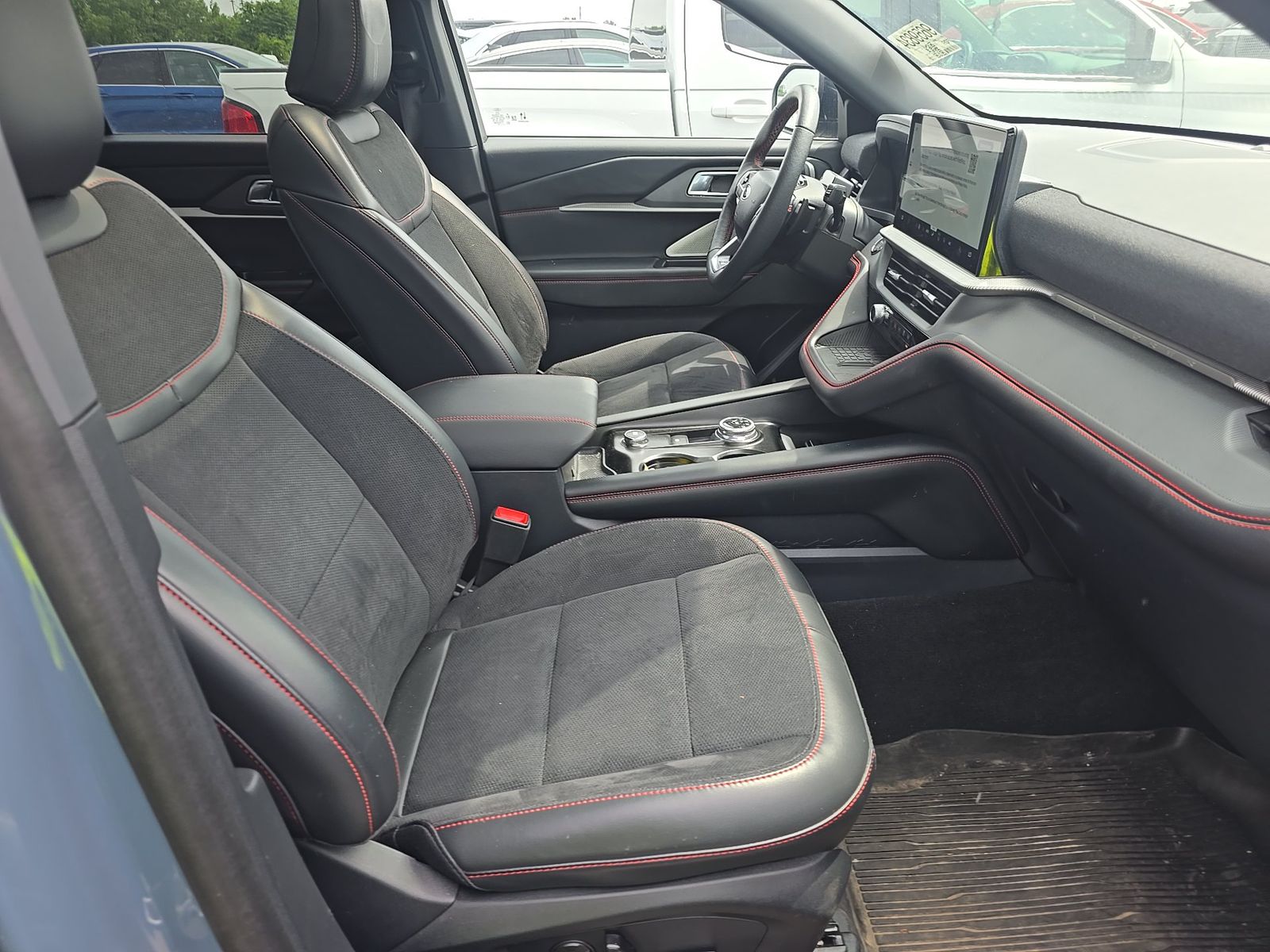 FORD EXPLORER - 9