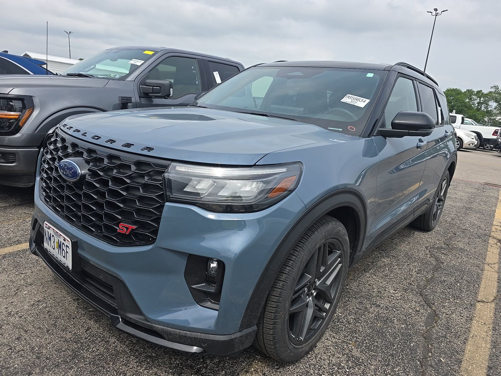 FORD EXPLORER - 1
