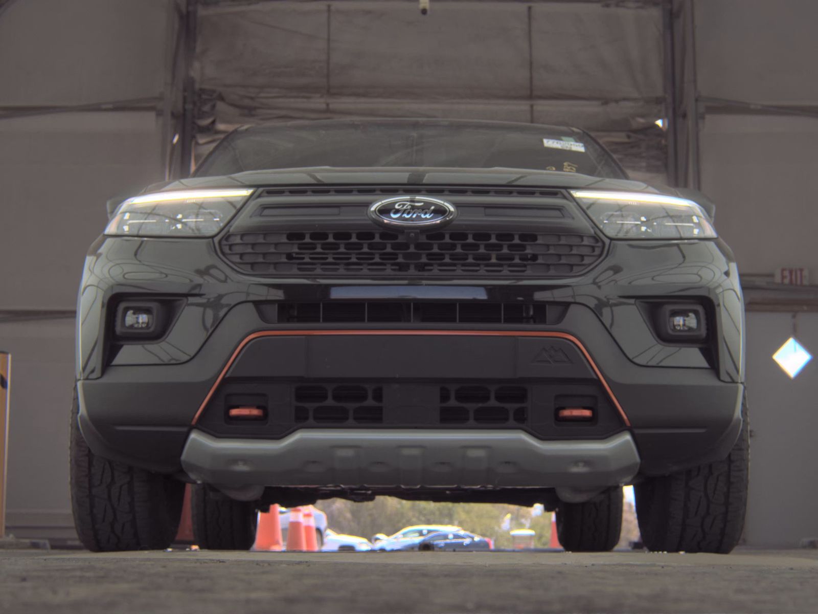 FORD EXPLORER - 4