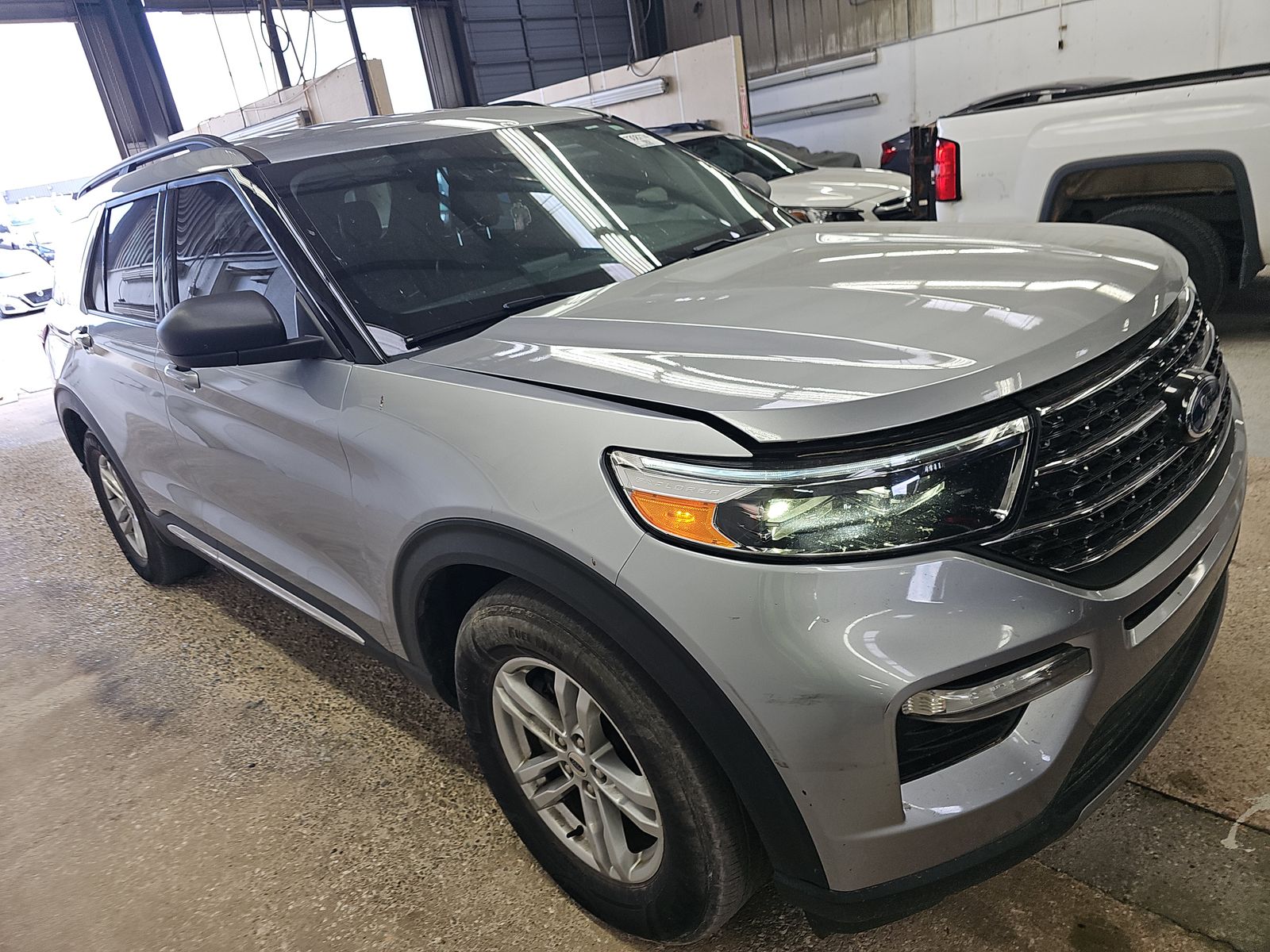 FORD EXPLORER - 4