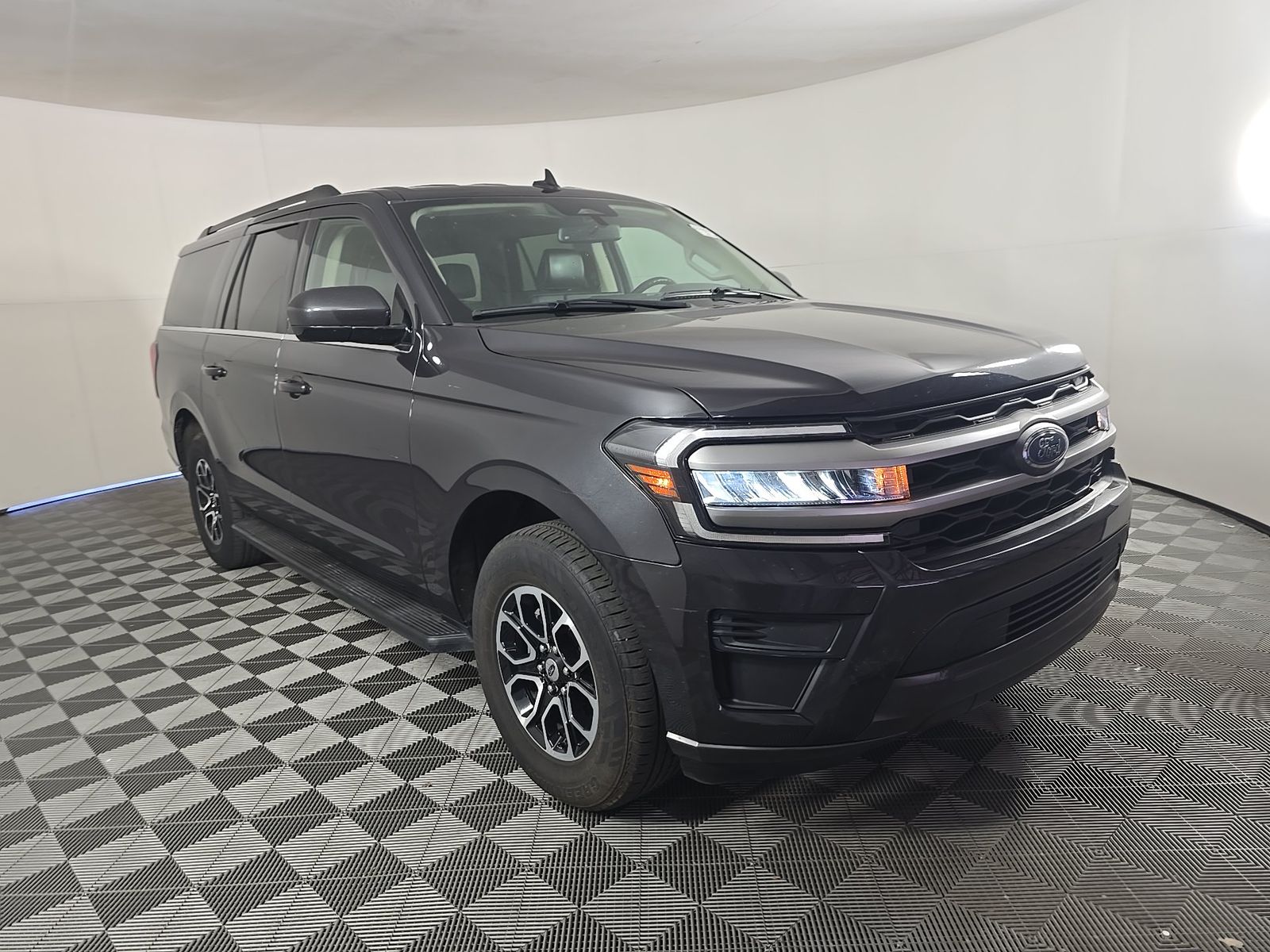 FORD EXPEDITION MAX - 4
