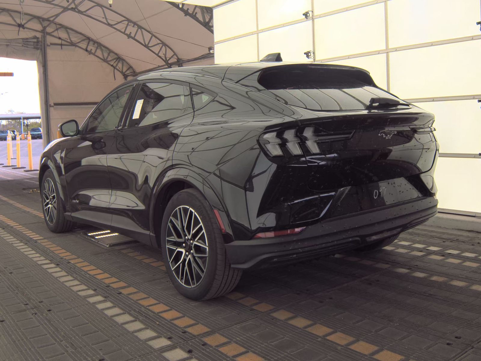 FORD MUSTANG MACH-E - 9