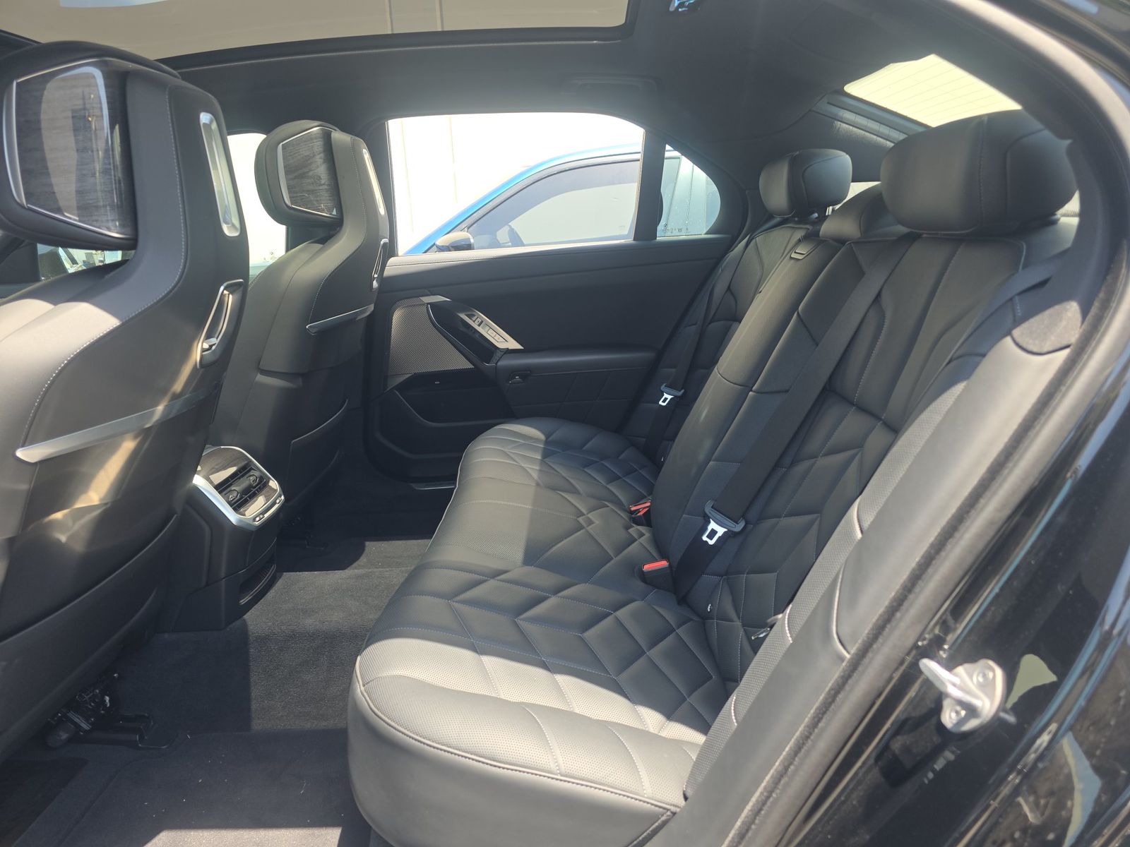 2024 BMW 7 Series 740i RWD