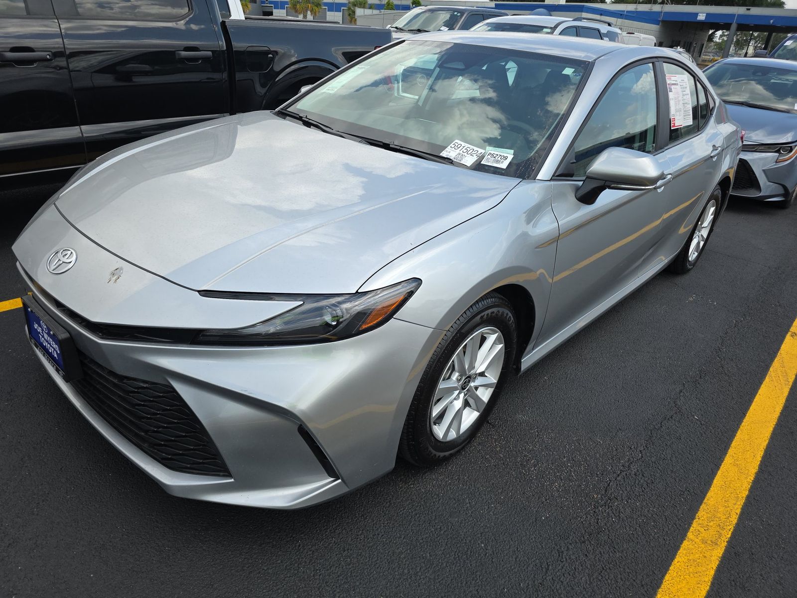 TOYOTA CAMRY - 1