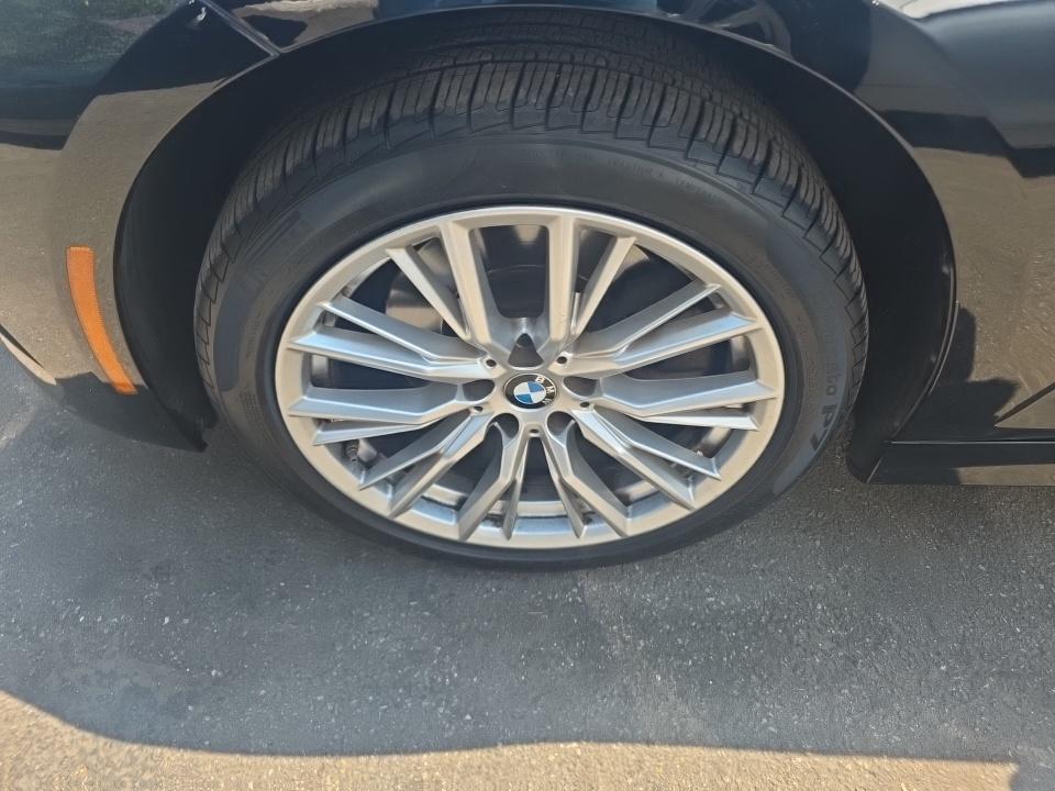 2023 BMW 3 Series 330i xDrive AWD