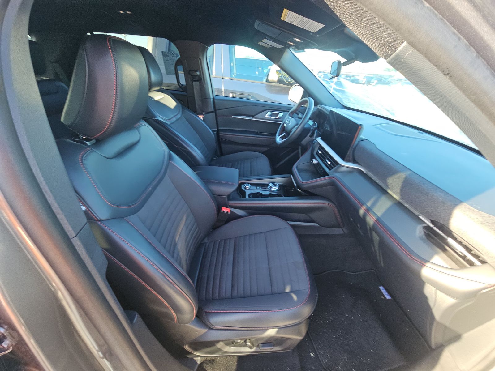 FORD EXPLORER - 9