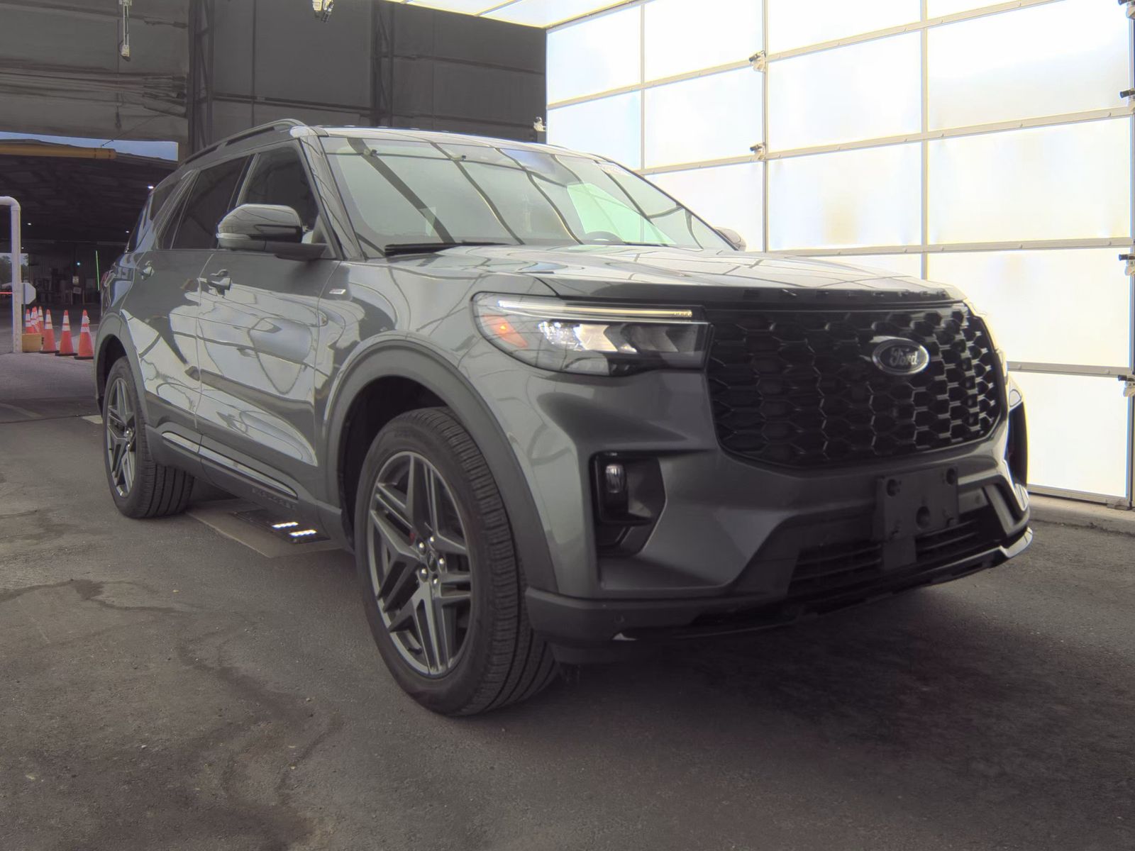 FORD EXPLORER - 4