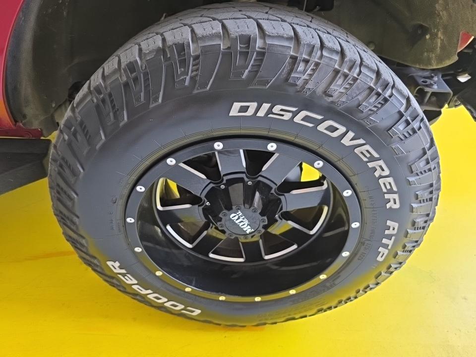 FORD BRONCO - 10