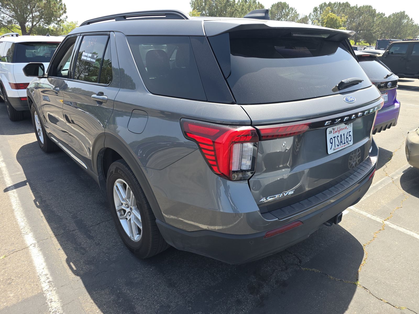 2025 Ford Explorer Active AWD