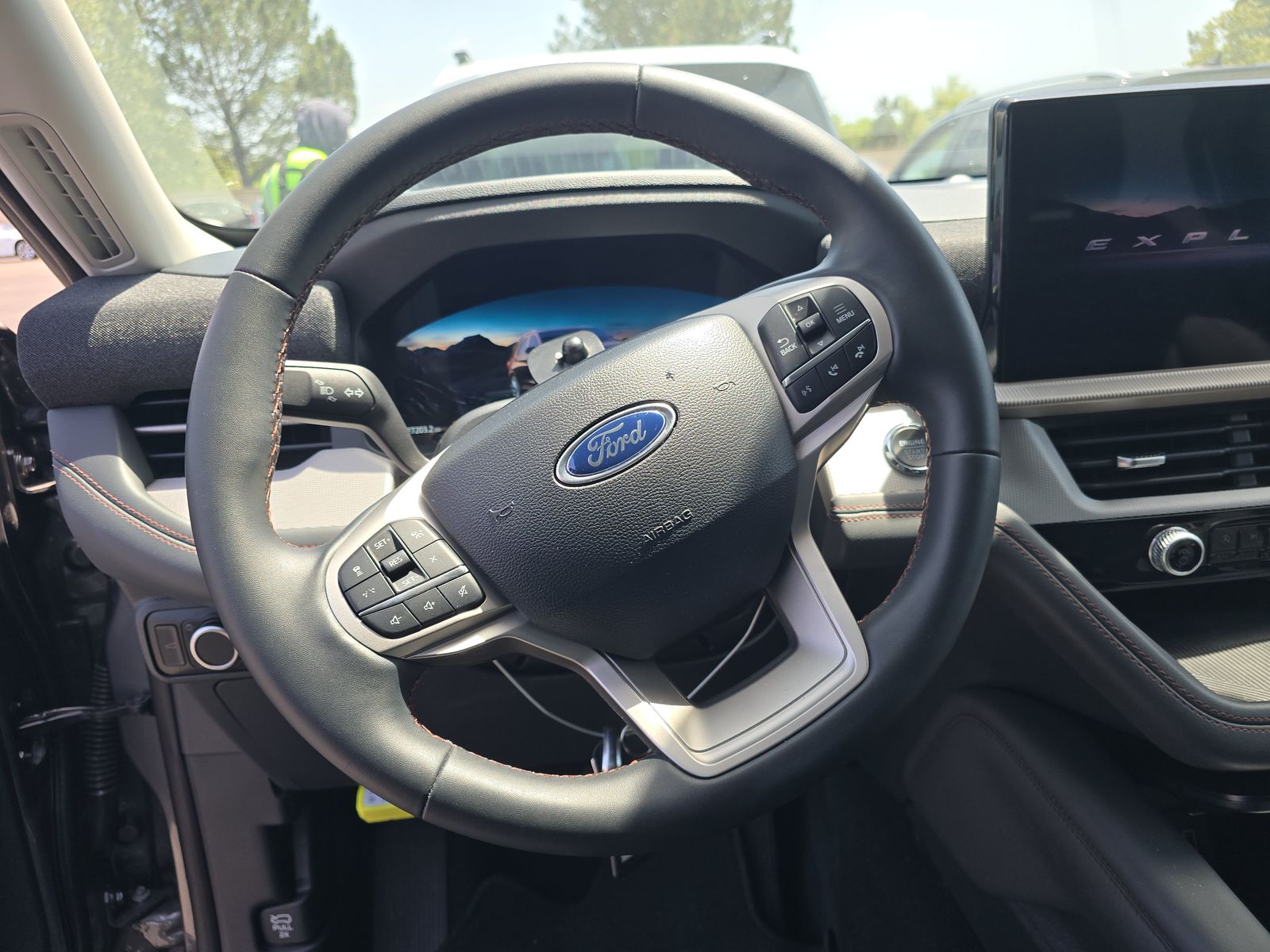 2025 Ford Explorer Active AWD