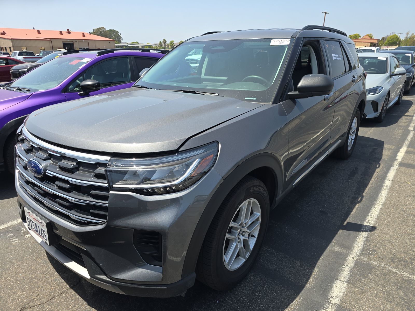 2025 Ford Explorer Active AWD