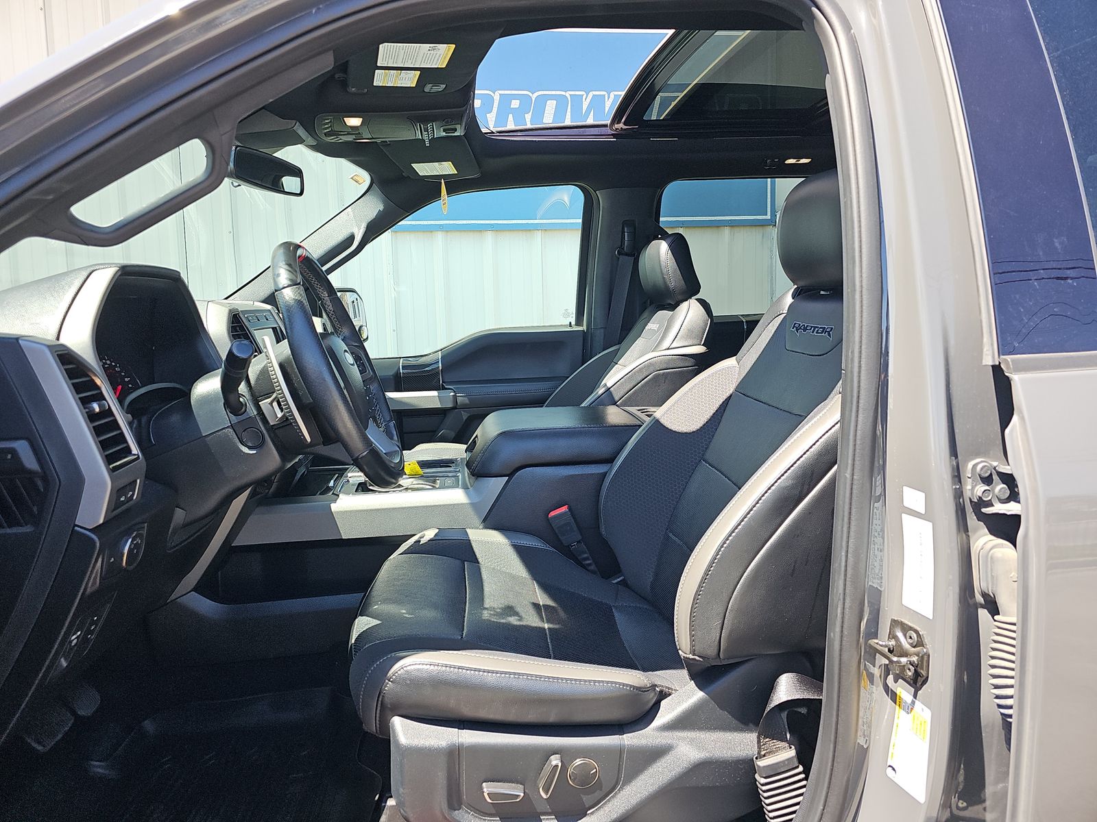 FORD F-150 - 8