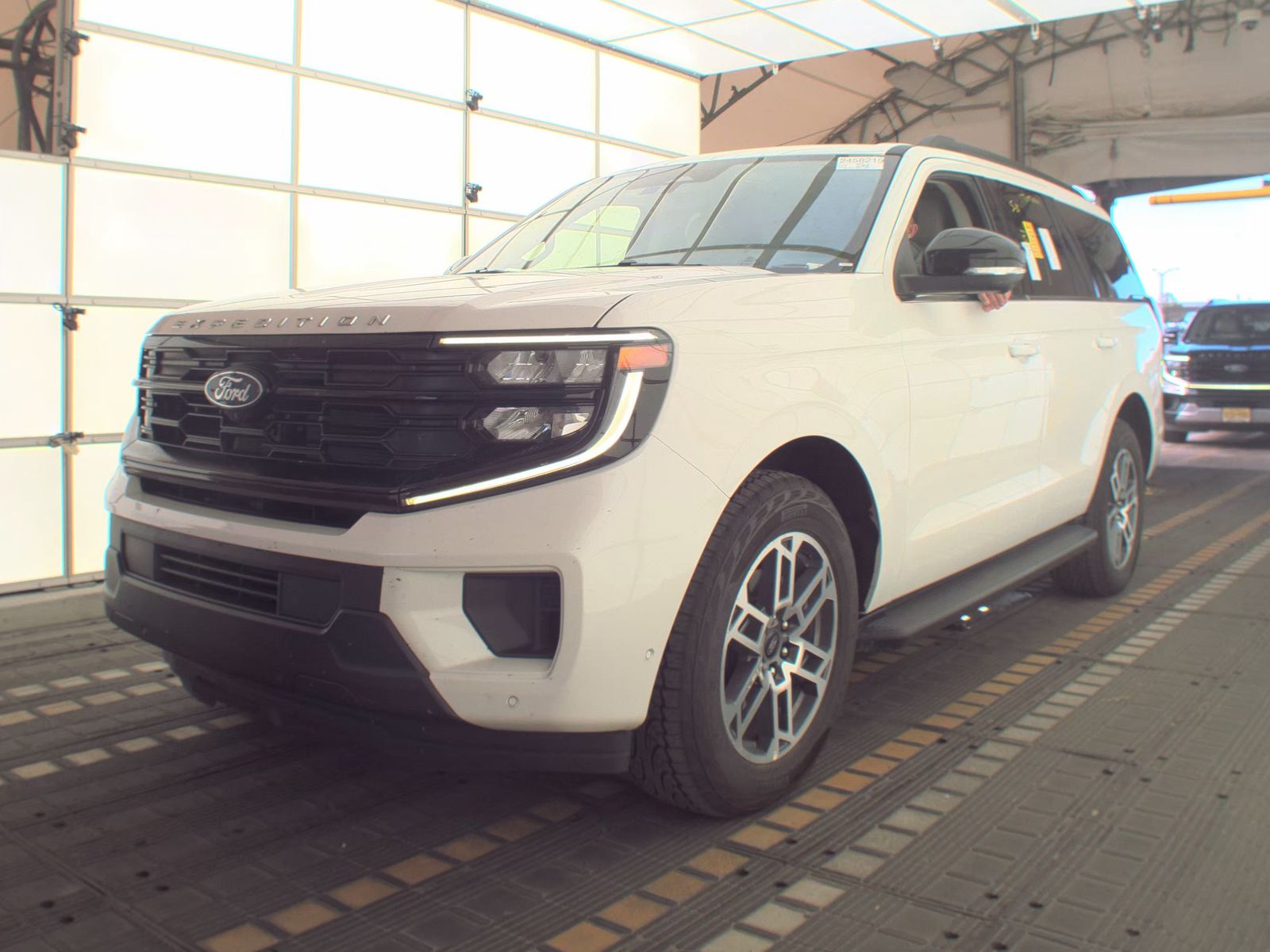 FORD EXPEDITION - 1