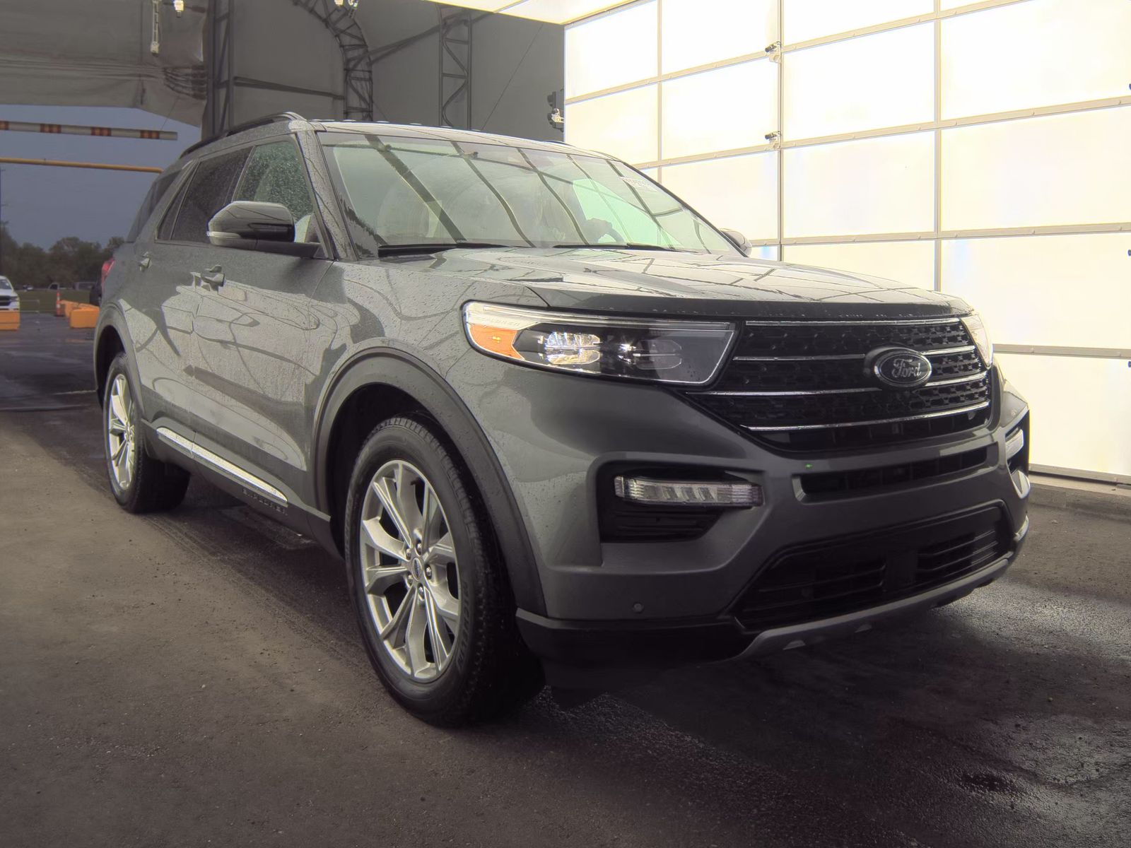FORD EXPLORER - 5