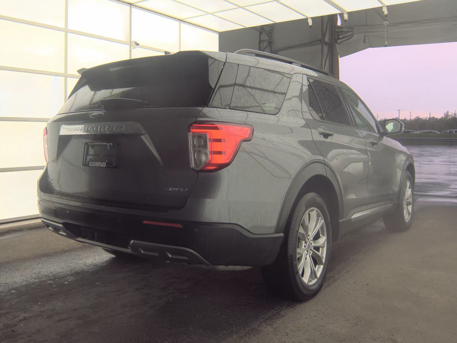 FORD EXPLORER - 6