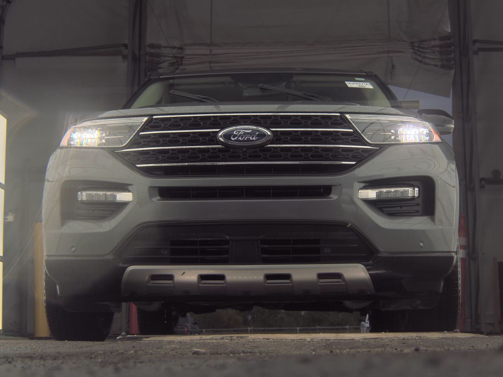 FORD EXPLORER - 4