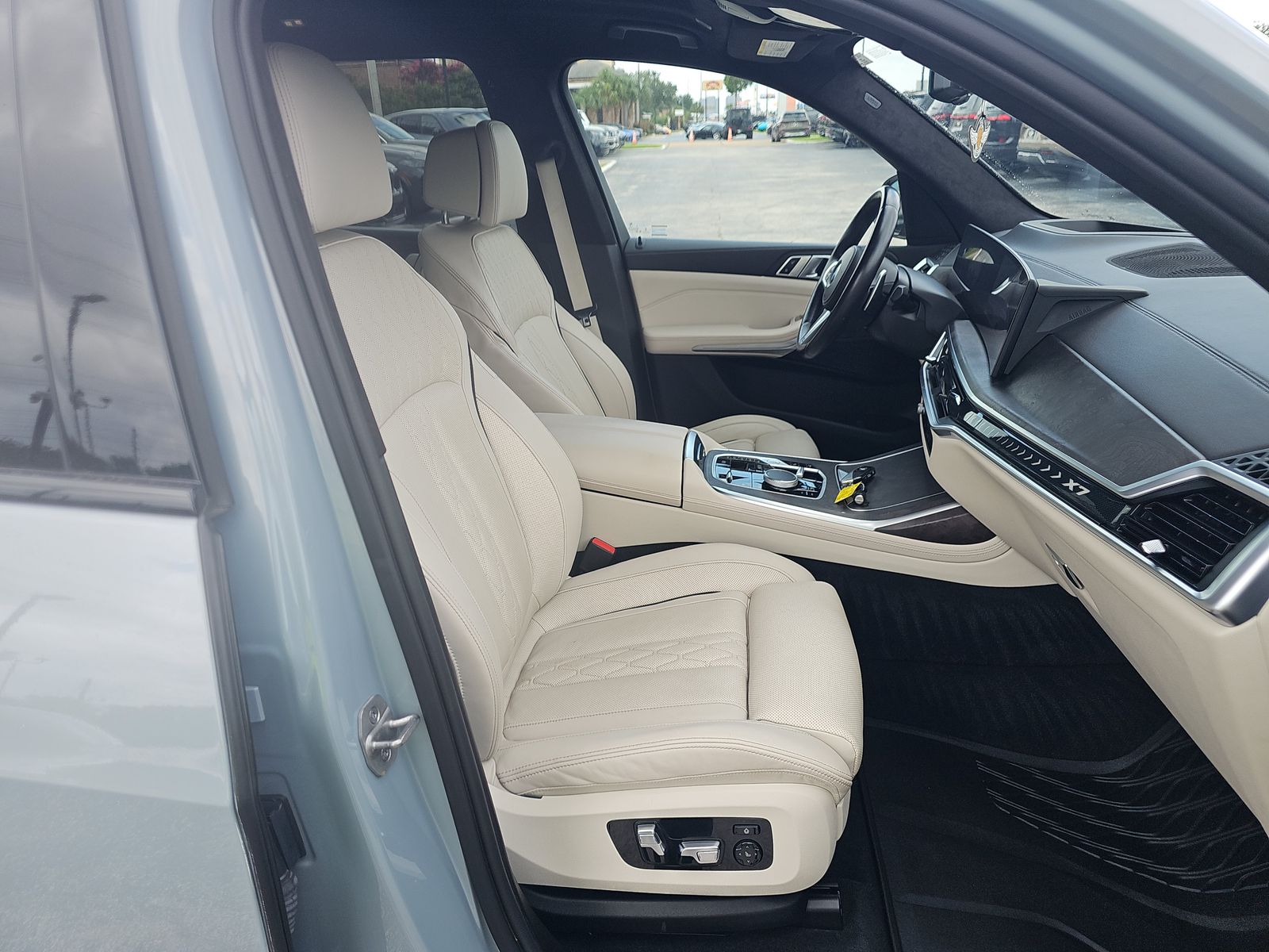 2024 BMW X7 xDrive40i AWD