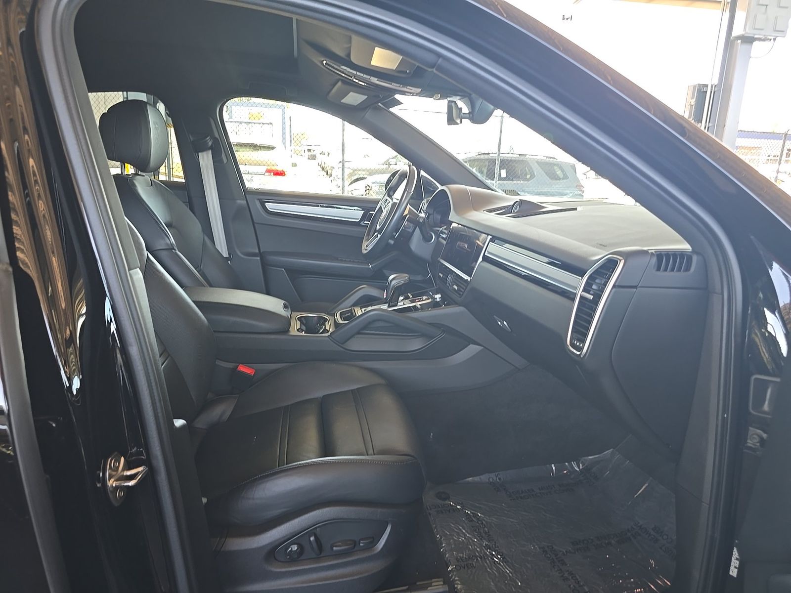 PORSCHE CAYENNE - 9