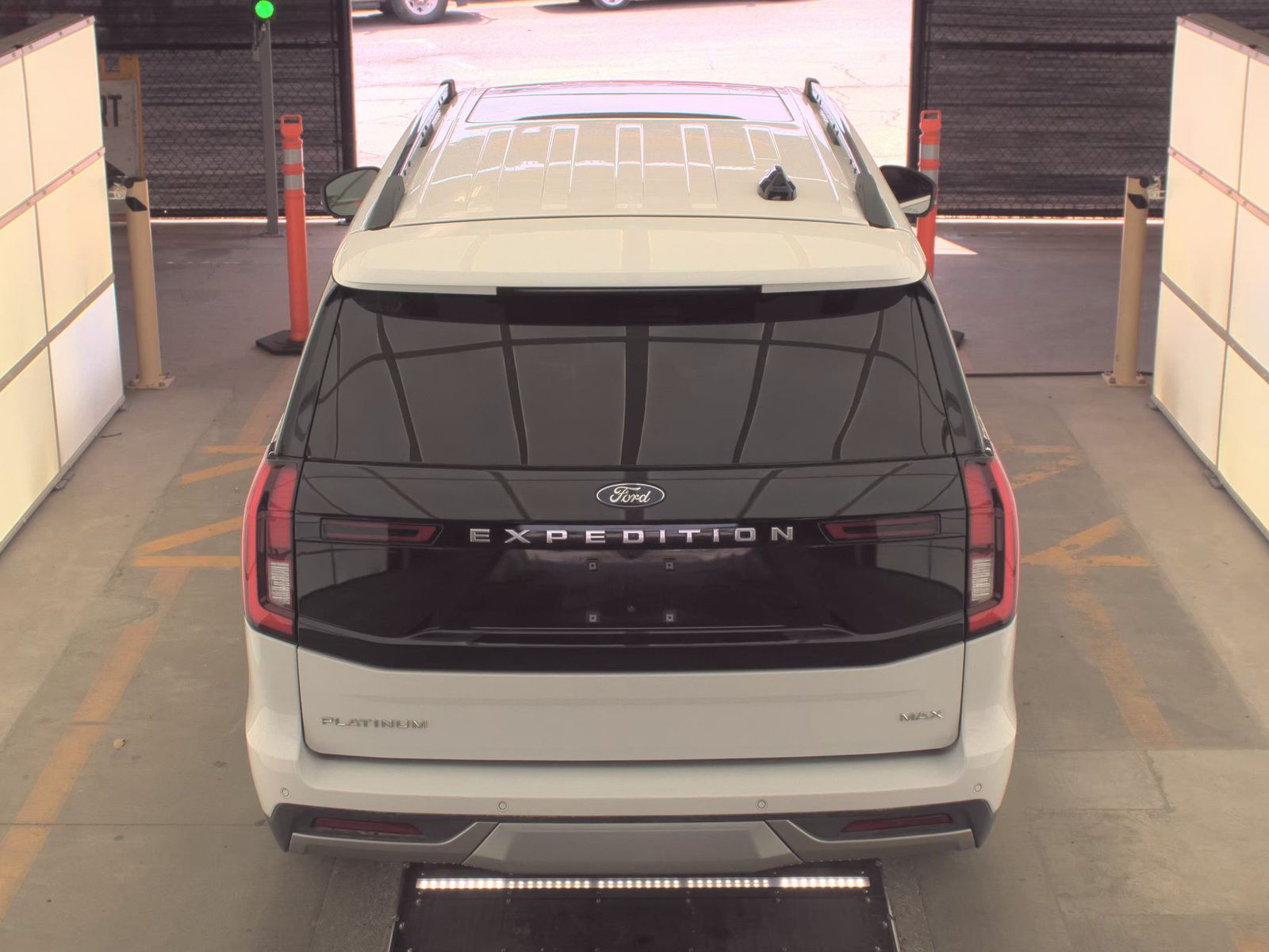 FORD EXPEDITION MAX - 6