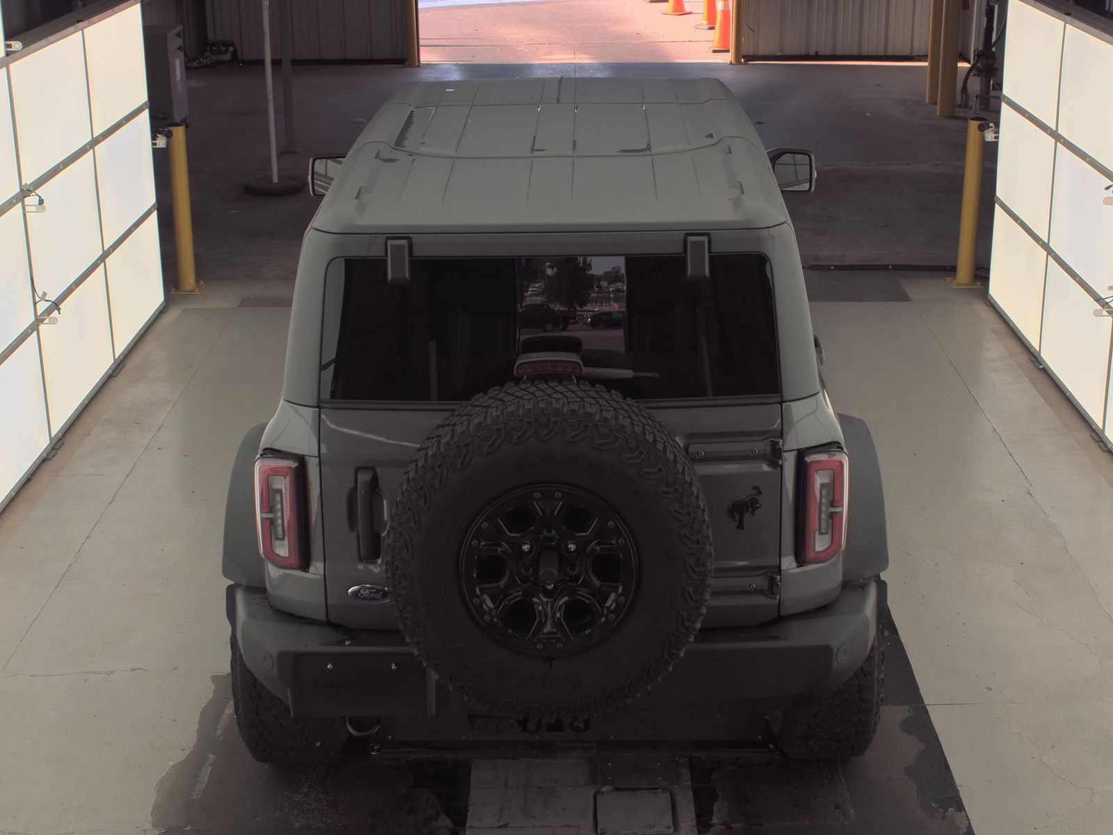 FORD BRONCO - 7