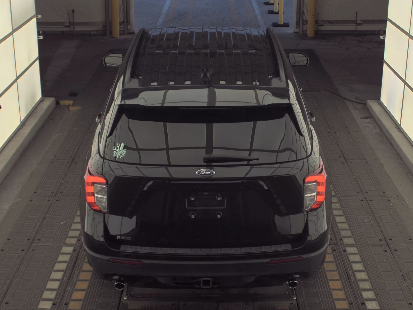 FORD EXPLORER - 7