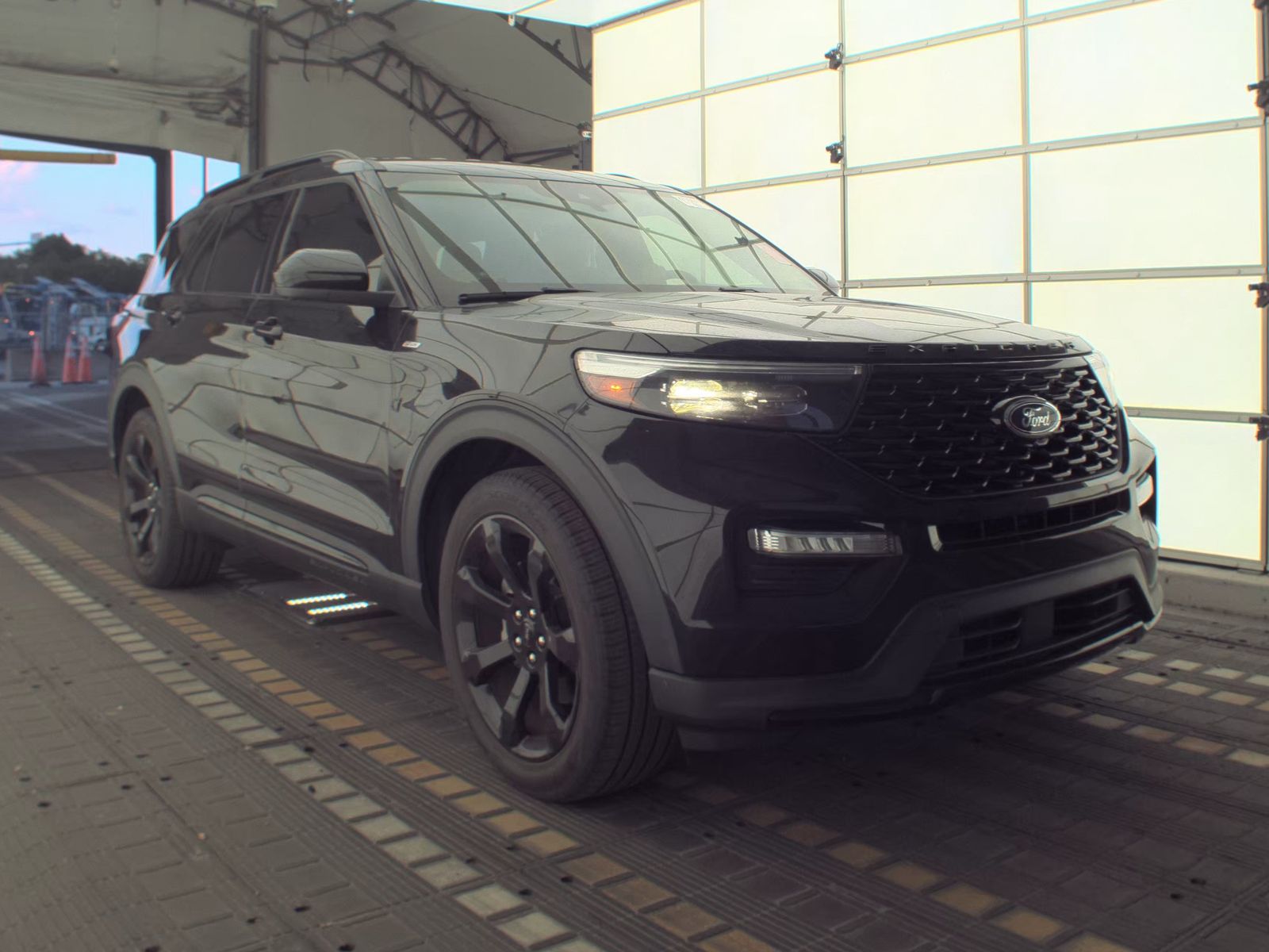 FORD EXPLORER - 5