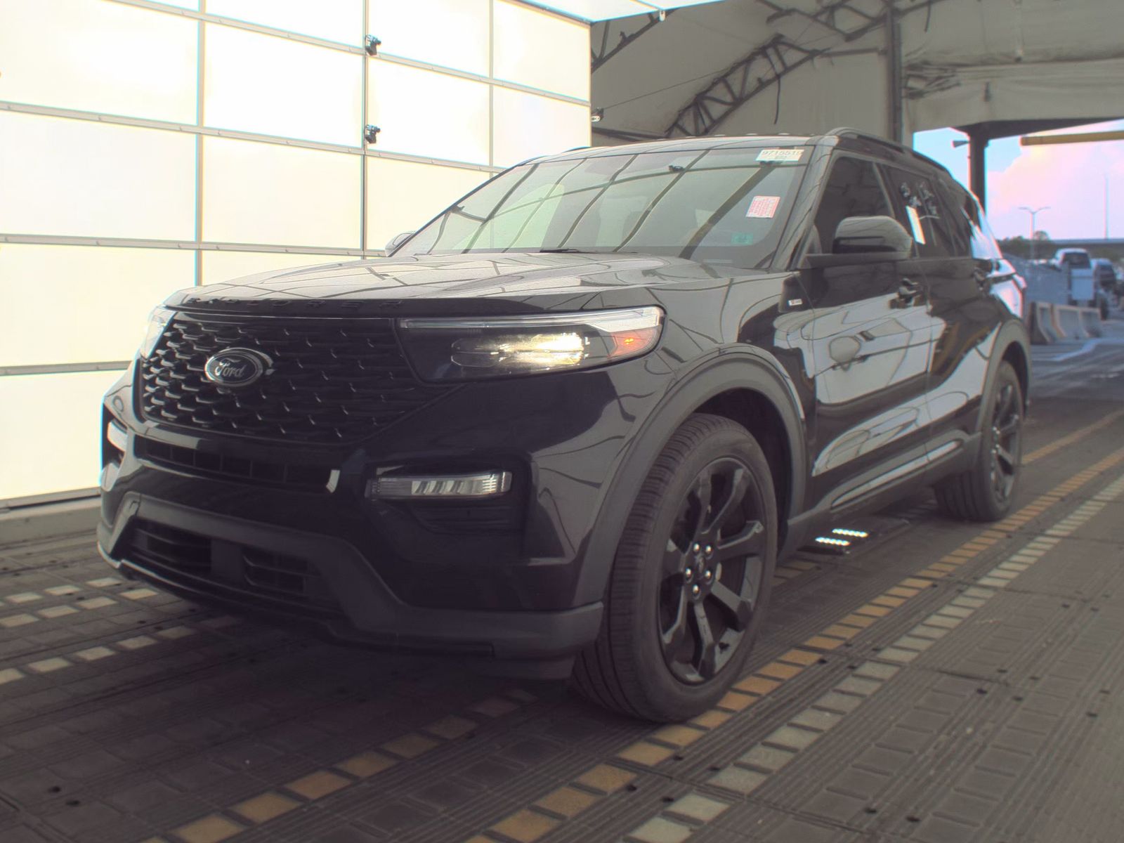 FORD EXPLORER - 1