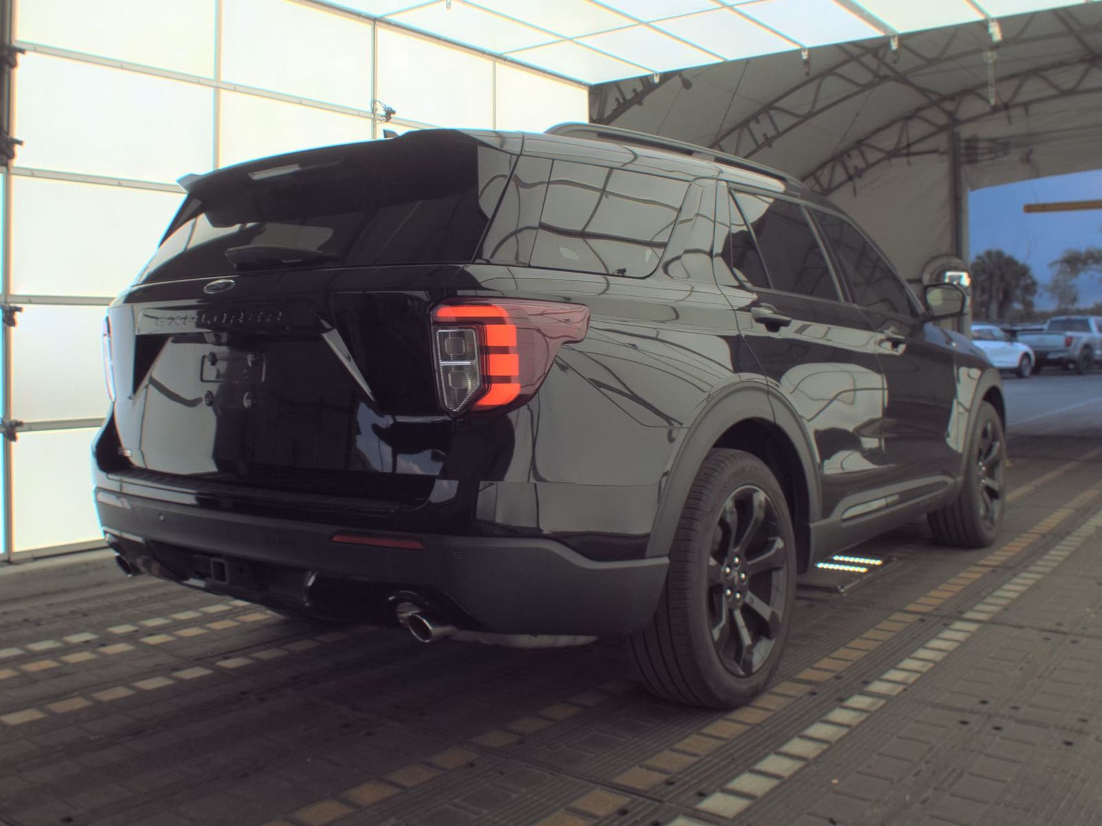 FORD EXPLORER - 6