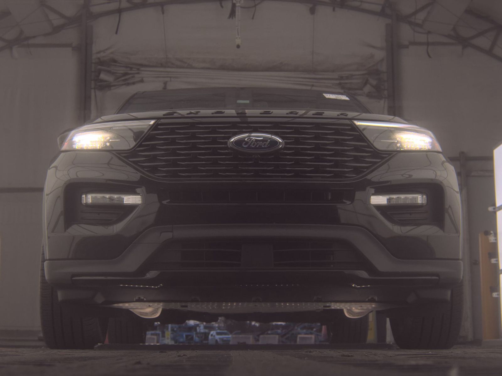 FORD EXPLORER - 4
