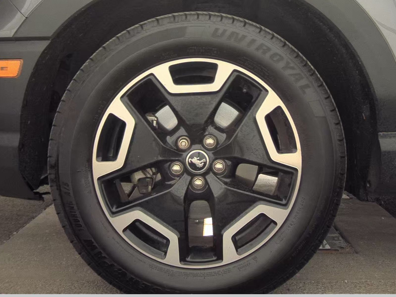 FORD BRONCO SPORT - 10