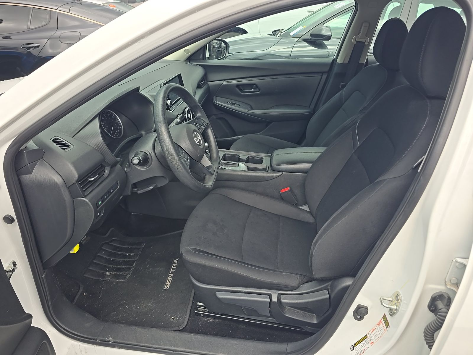 NISSAN SENTRA - 8