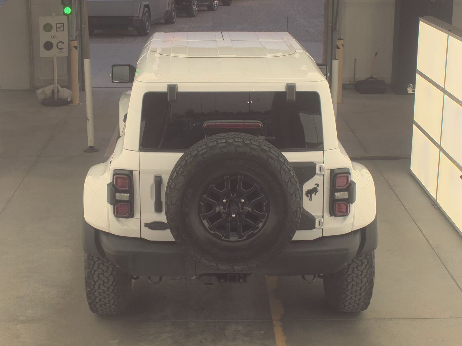 FORD BRONCO - 7