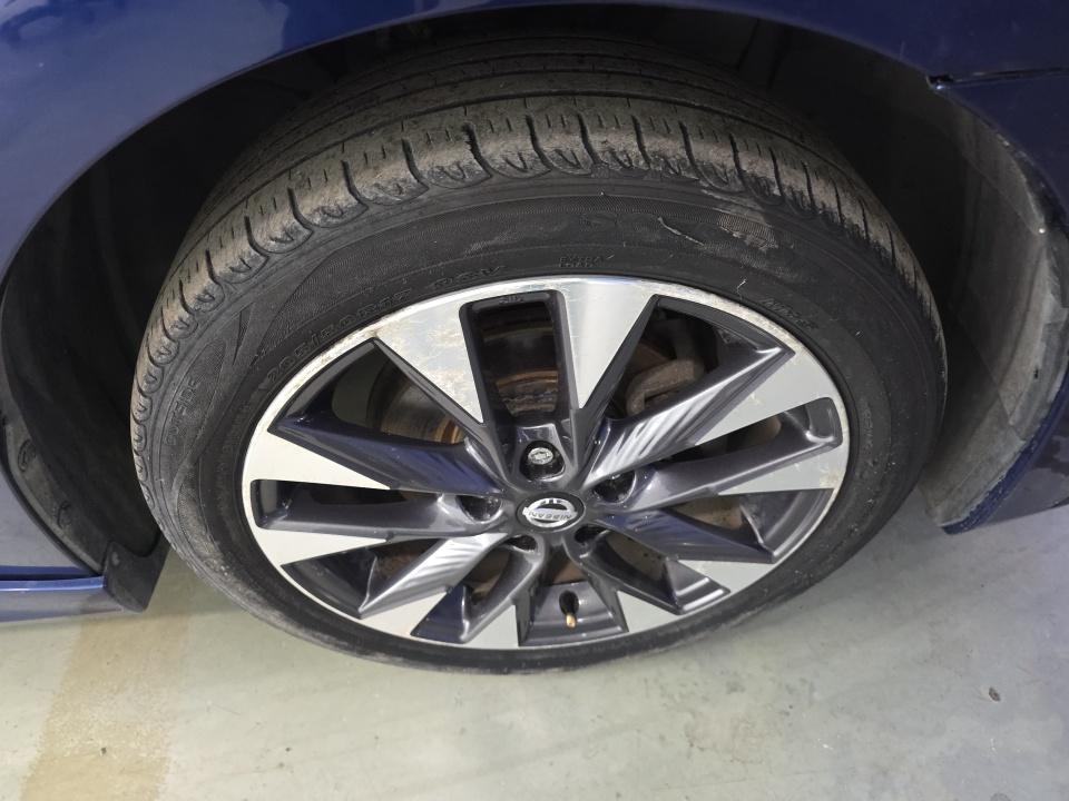 NISSAN SENTRA - 10