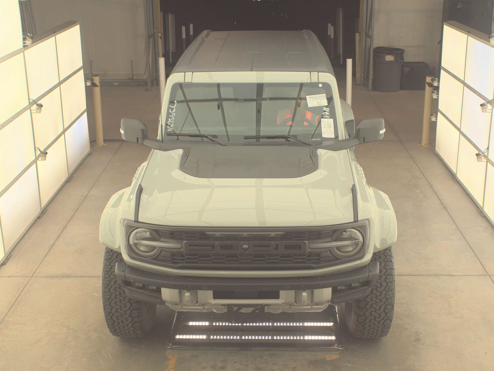 FORD BRONCO - 3