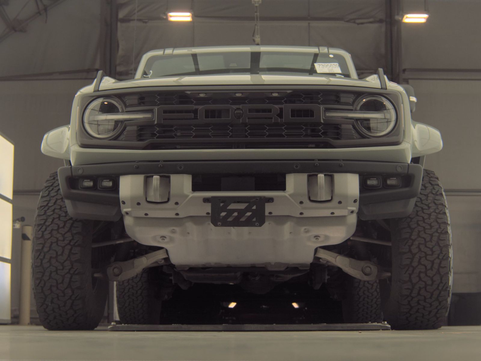 FORD BRONCO - 4